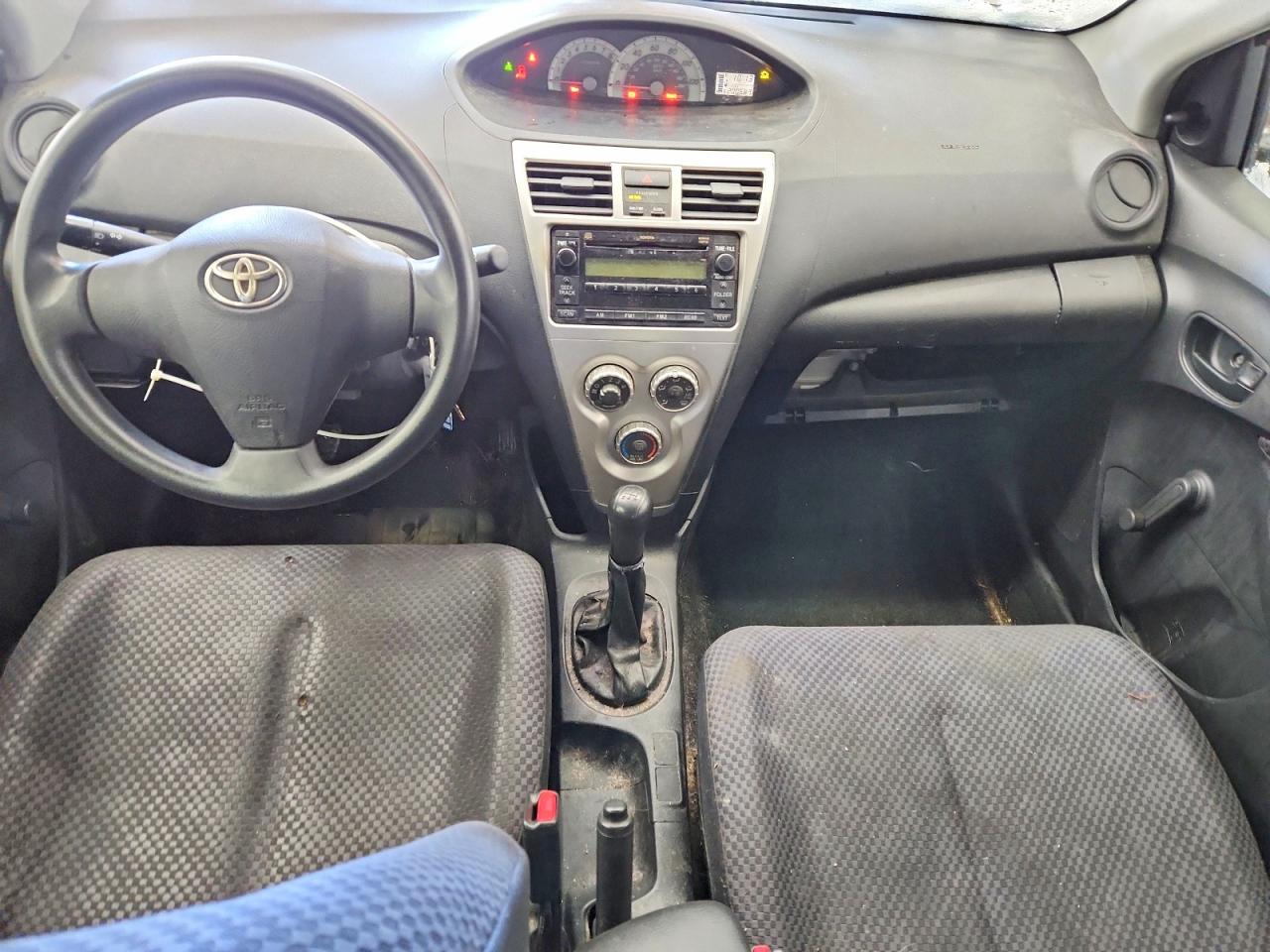2008 TOYOTA YARIS BASE photo 8