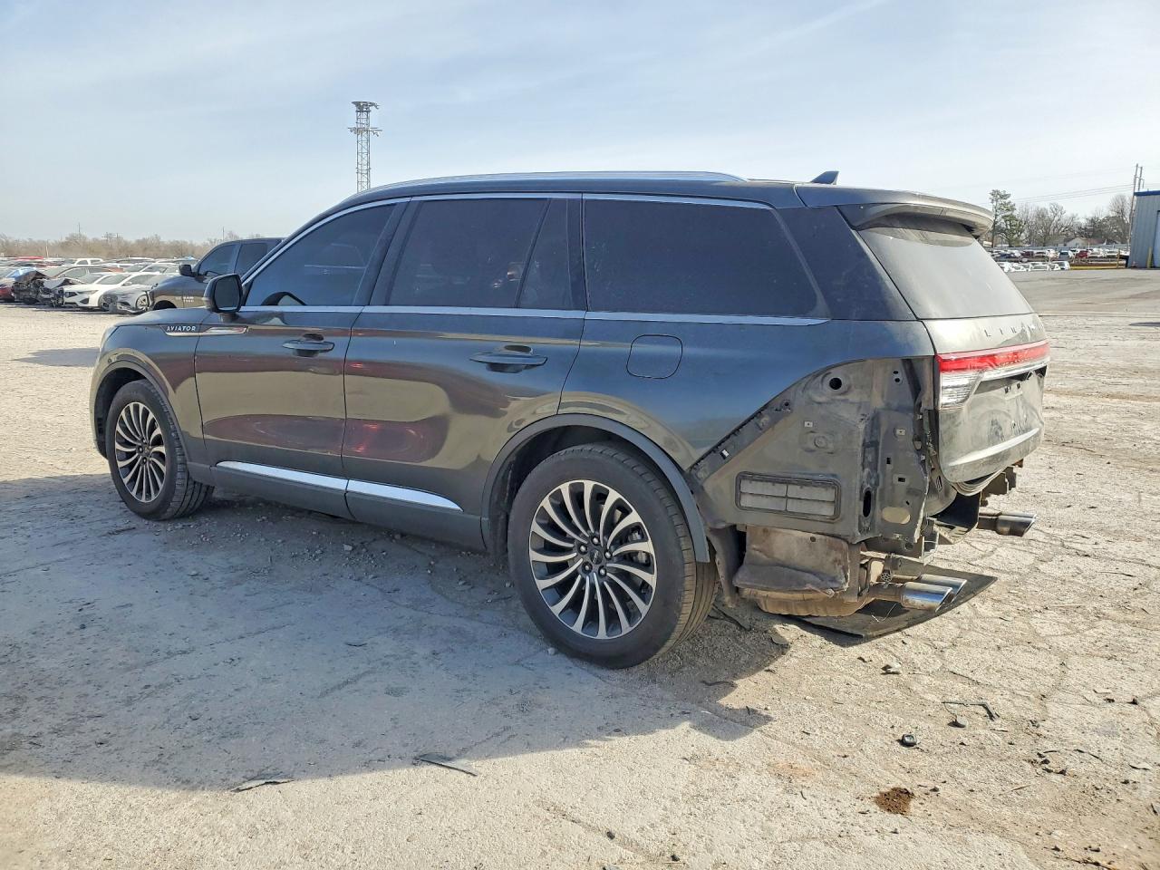2020 LINCOLN AVIATOR RESERVE photo 2