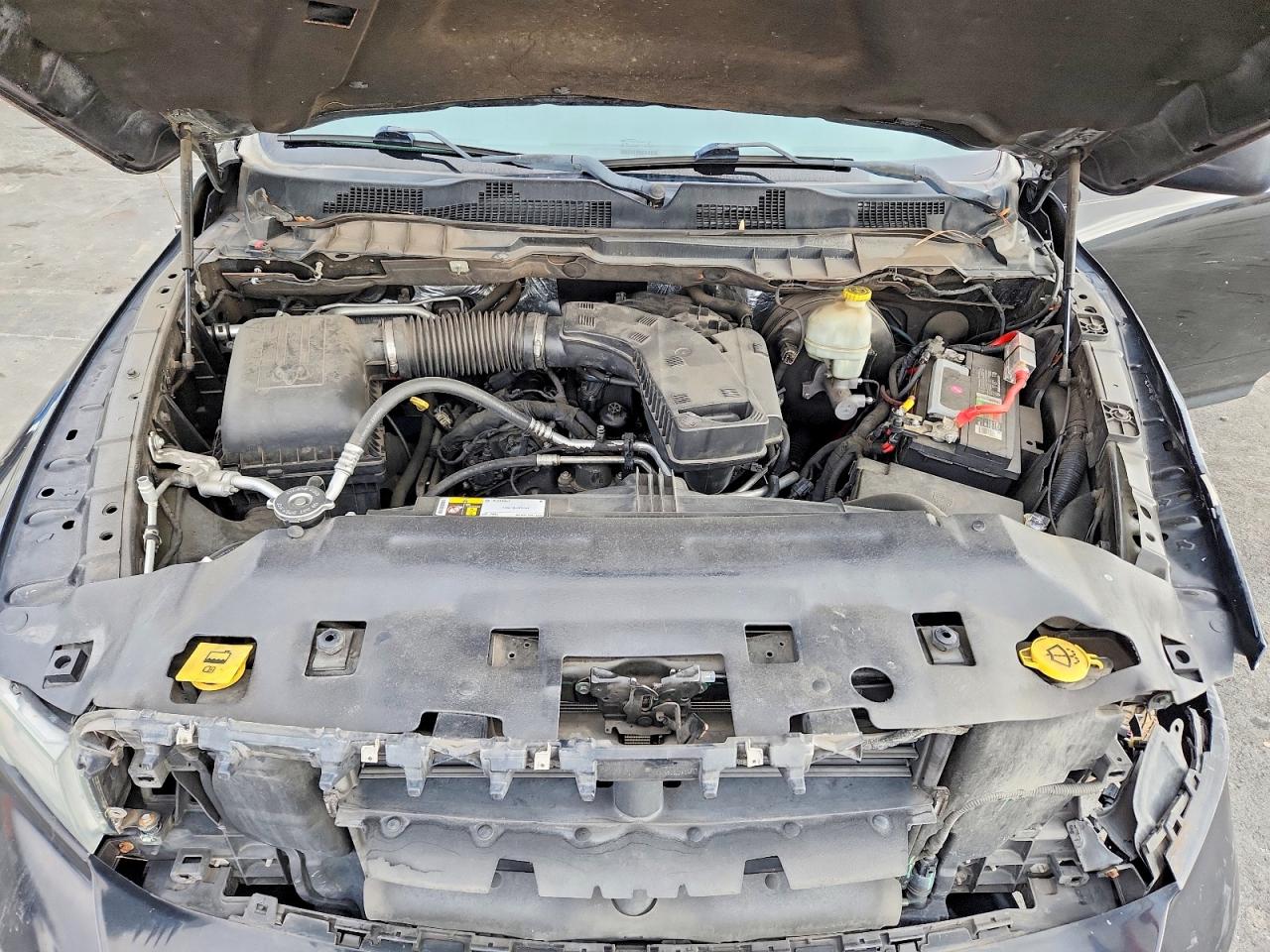 2016 RAM 1500 ST photo 11