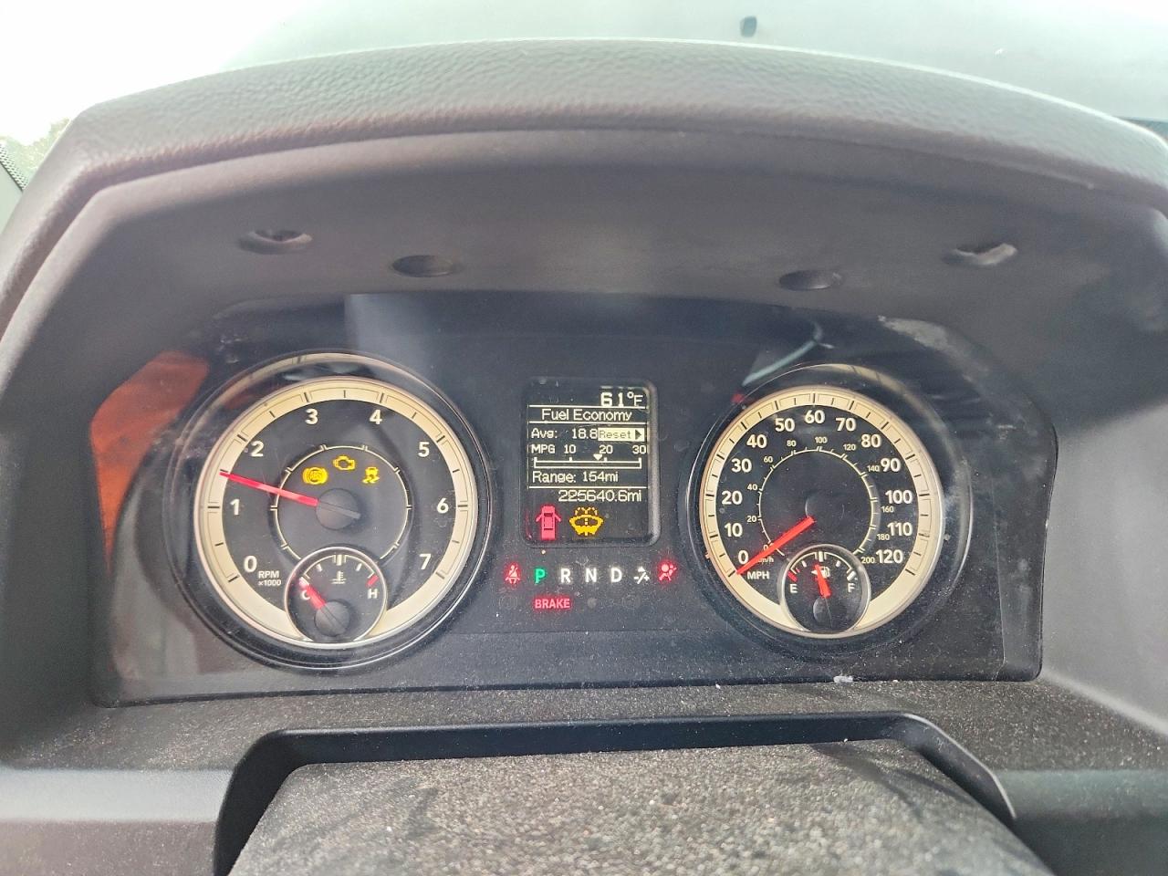 2016 RAM 1500 ST photo 9