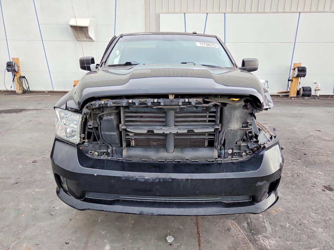 2016 RAM 1500 ST photo 5
