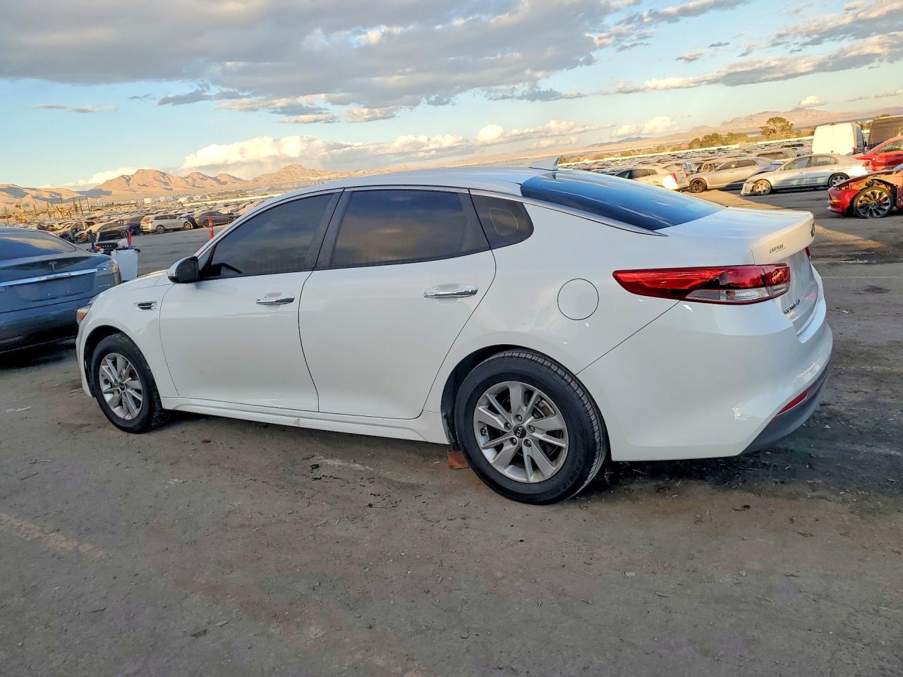 2016 KIA OPTIMA LX photo 2