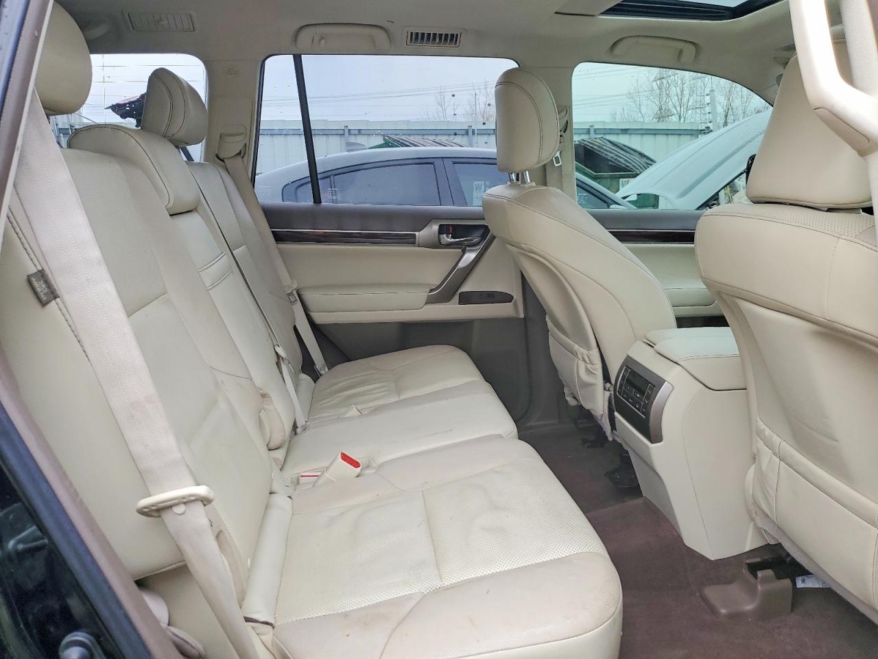 2018 LEXUS GX photo 10