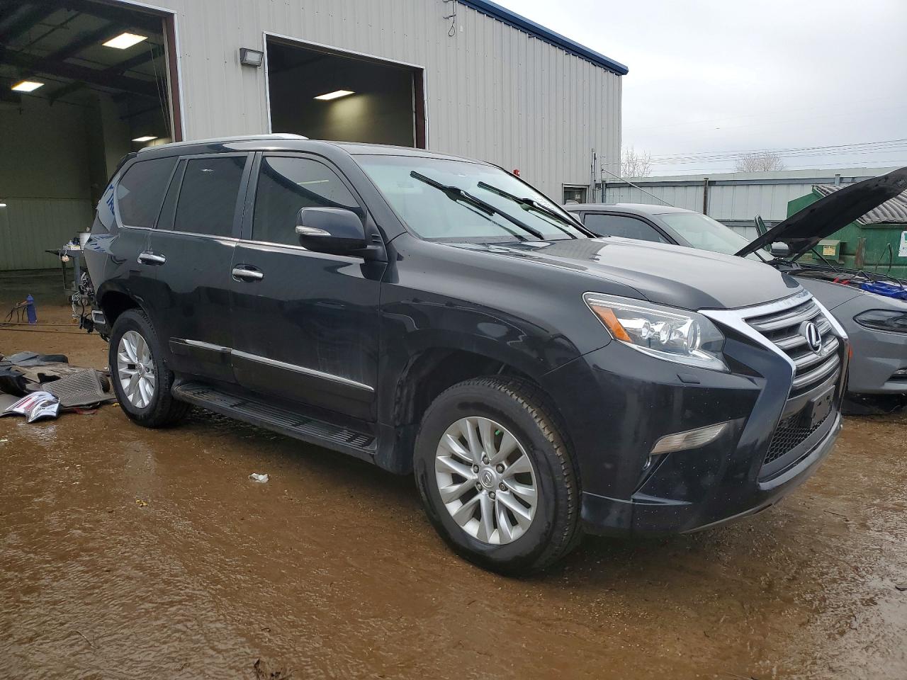 2018 LEXUS GX photo 4