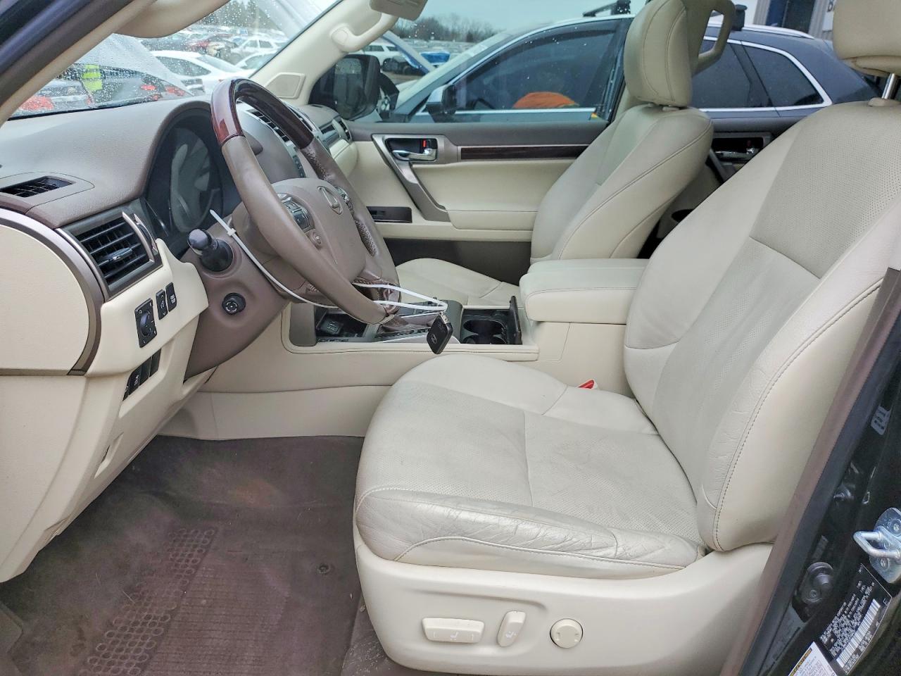 2018 LEXUS GX photo 7