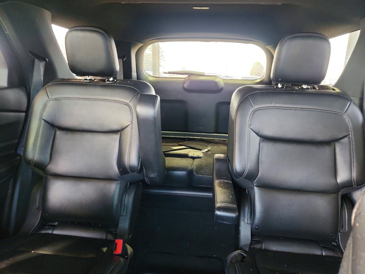 2020 FORD EXPLORER XLT photo 10