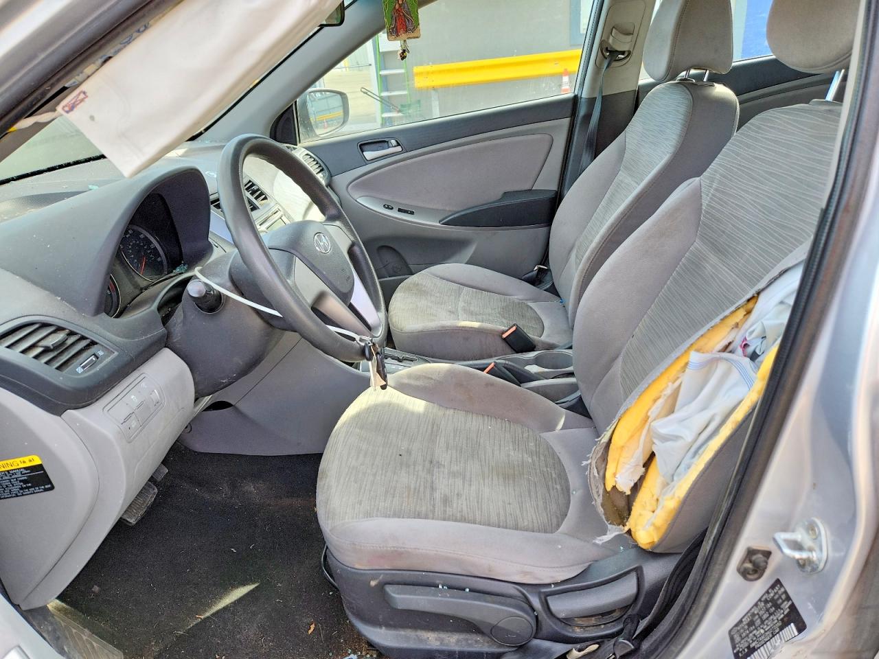 2017 HYUNDAI ACCENT SE photo 7
