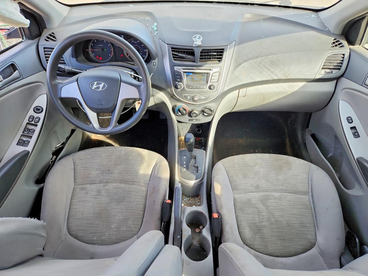 2017 HYUNDAI ACCENT SE photo 8
