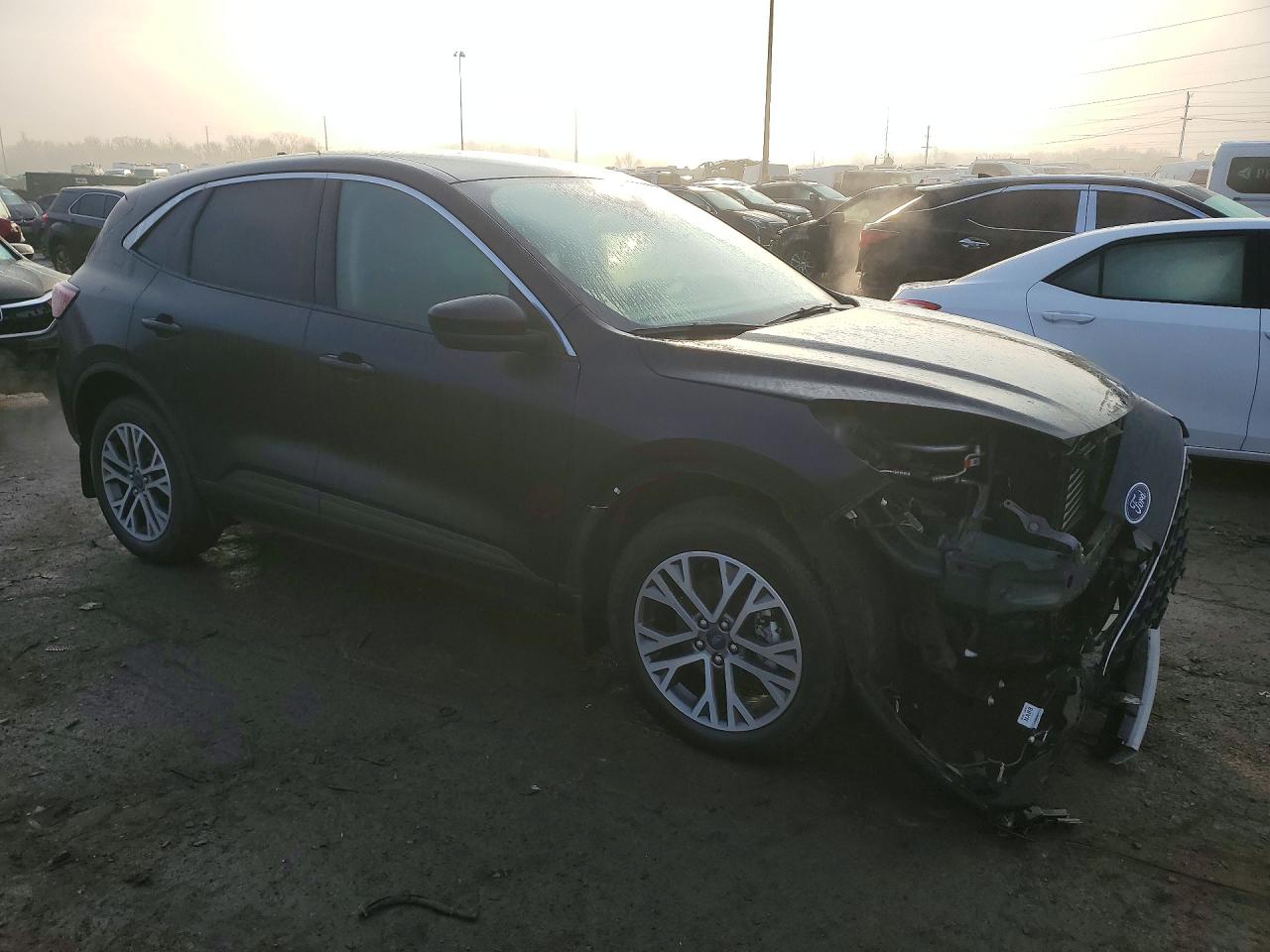 2022 FORD ESCAPE SEL photo 4