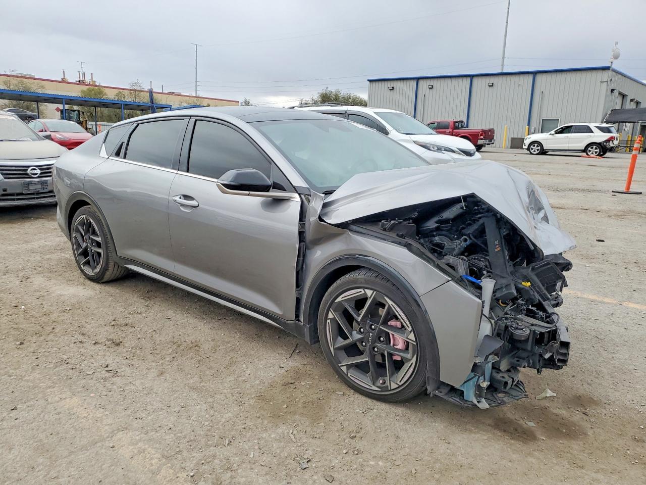 2025 KIA K4 GT-LINE photo 4