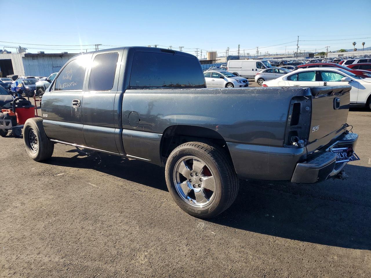 2005 CHEVROLET SILVERADO photo 3