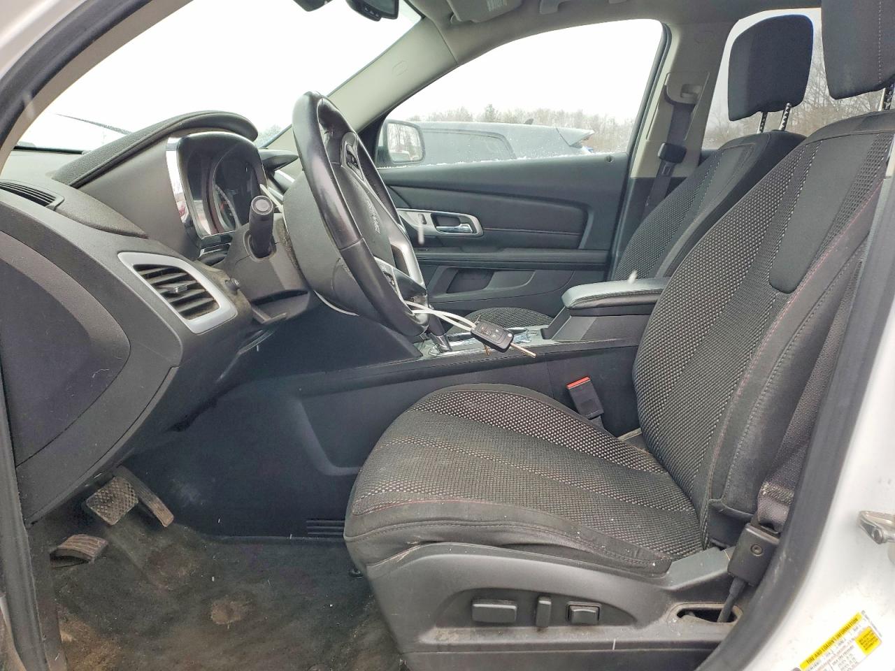 2017 GMC TERRAIN SLE photo 13
