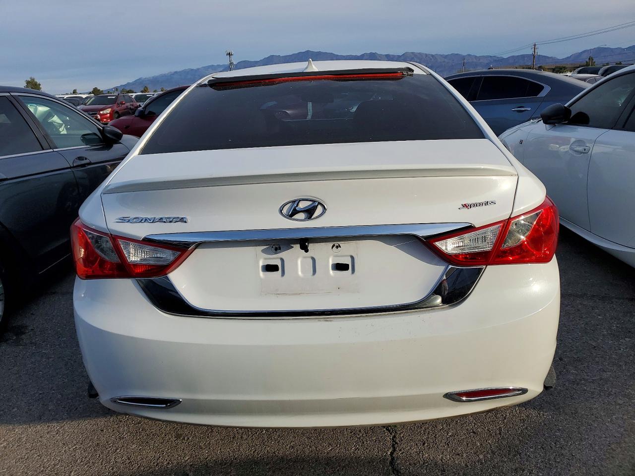 2013 HYUNDAI SONATA GLS photo 6