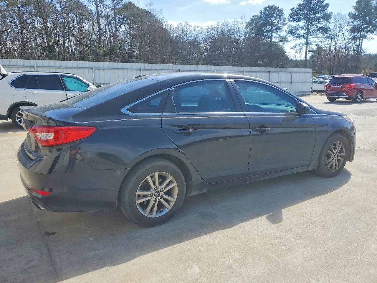 2017 HYUNDAI SONATA SE photo 3