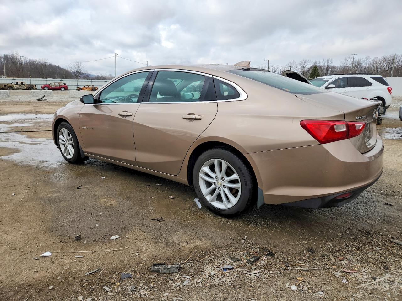 2018 CHEVROLET MALIBU LT photo 3