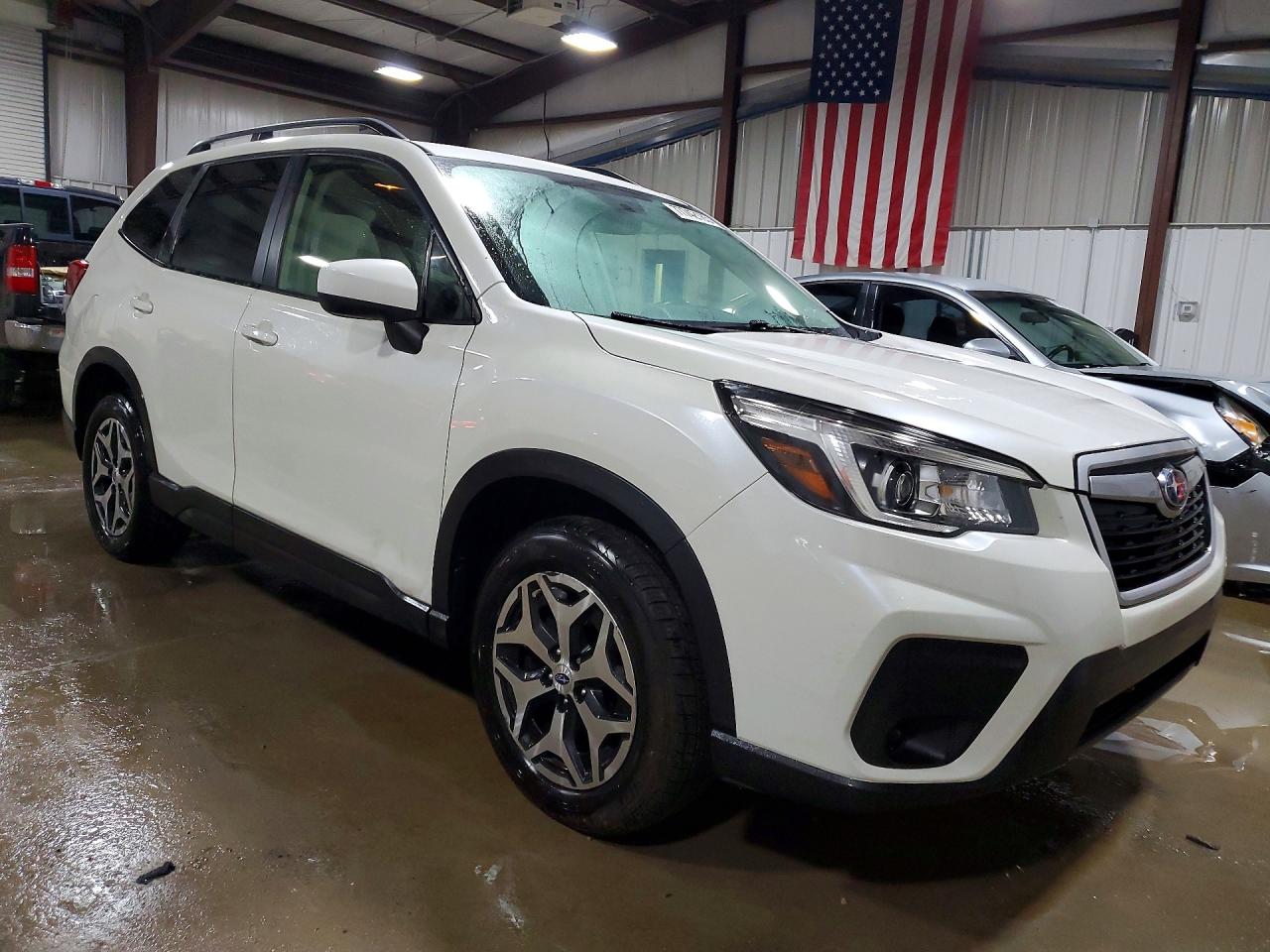 2020 SUBARU FORESTER PREMIUM photo 4