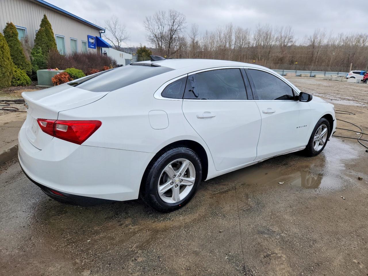2020 CHEVROLET MALIBU LS photo 5