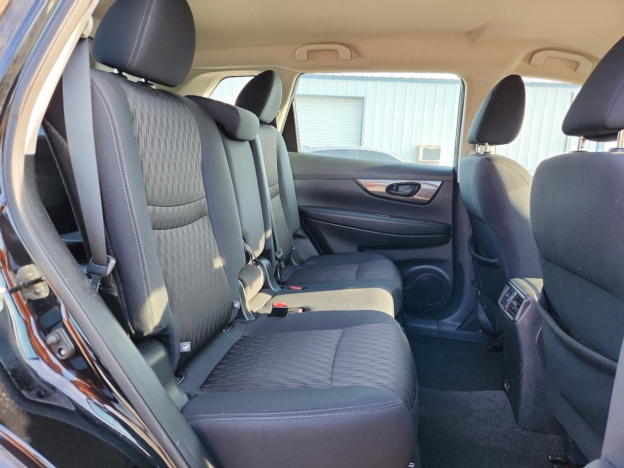 2019 NISSAN ROGUE S photo 21
