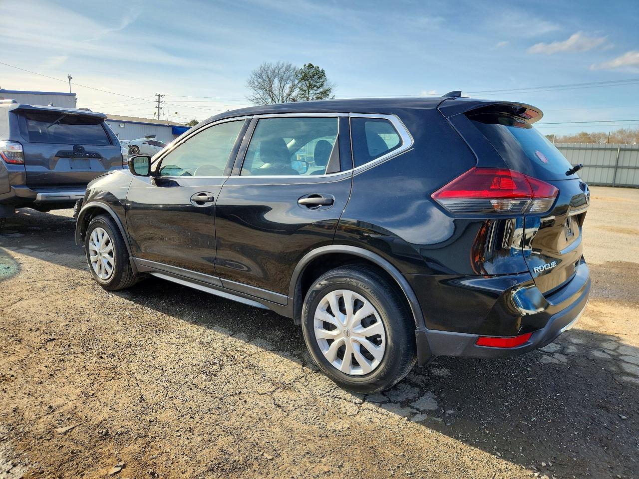 2019 NISSAN ROGUE S photo 3