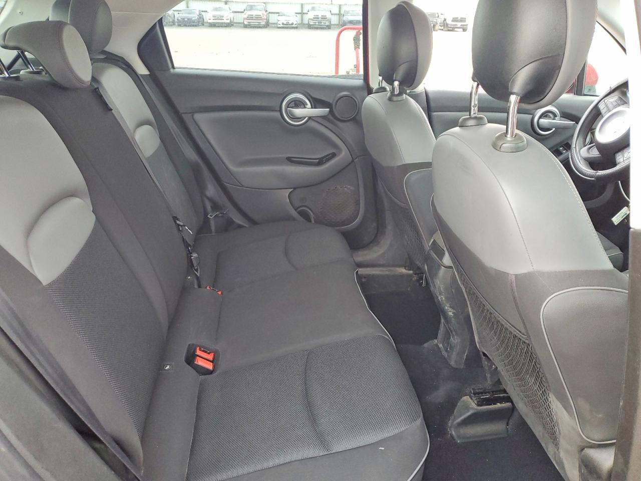 2016 FIAT 500 photo 21