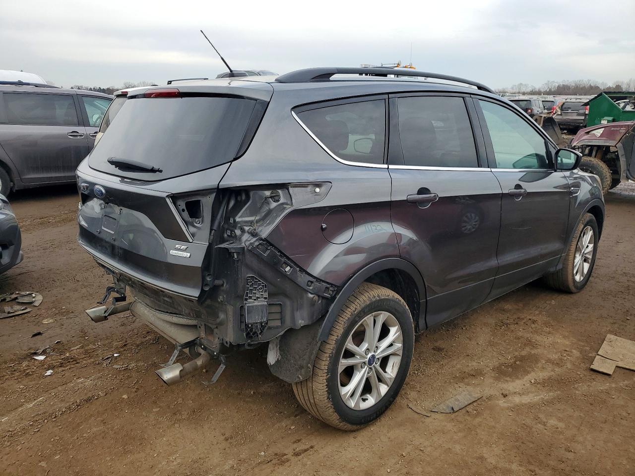 2017 FORD ESCAPE SE photo 7