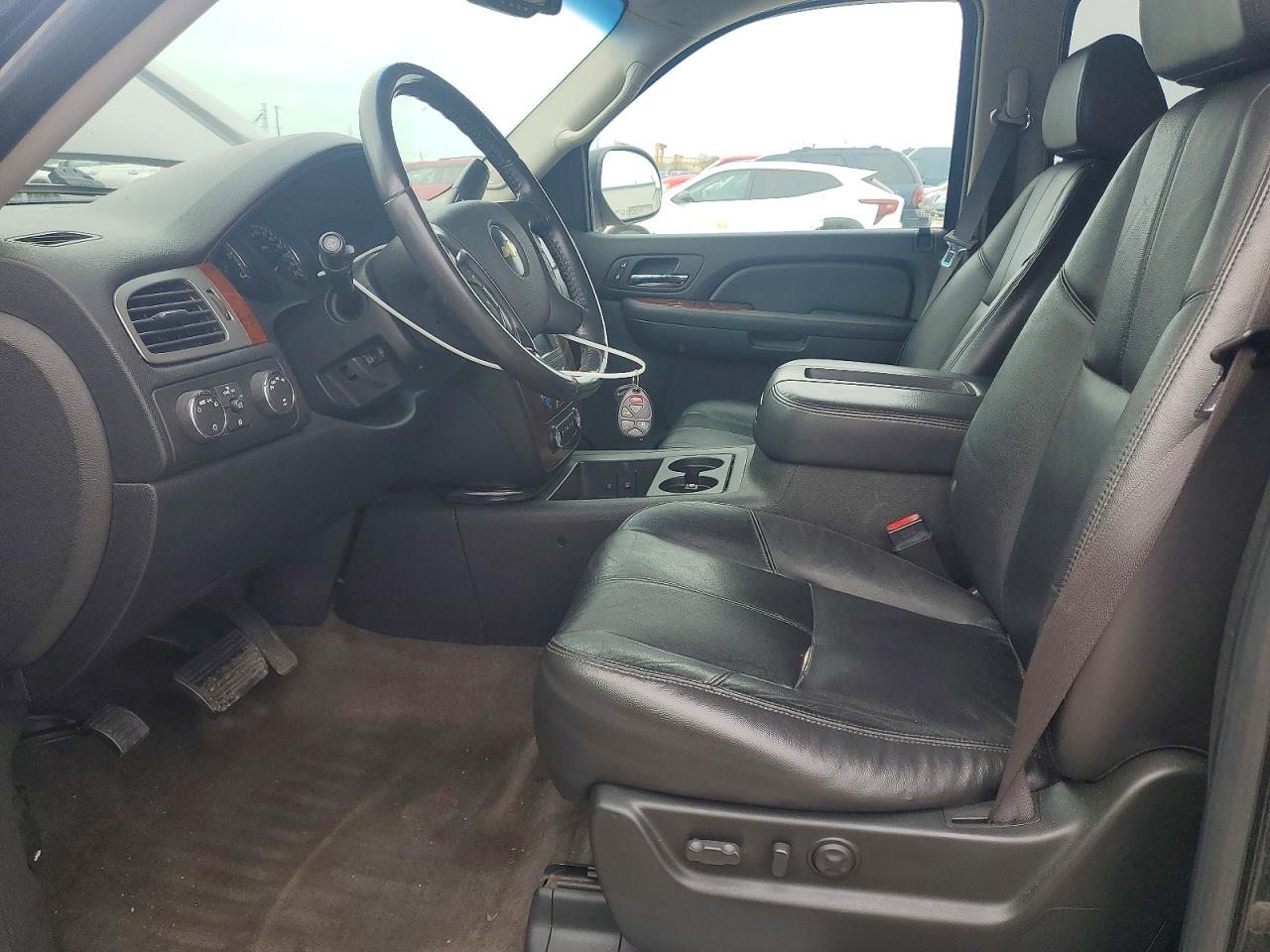 2009 CHEVROLET SUBURBAN K1500 LT photo 7