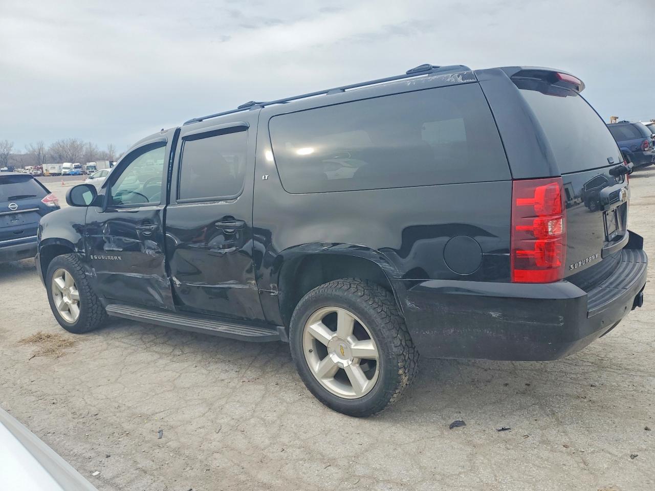 2009 CHEVROLET SUBURBAN K1500 LT photo 2