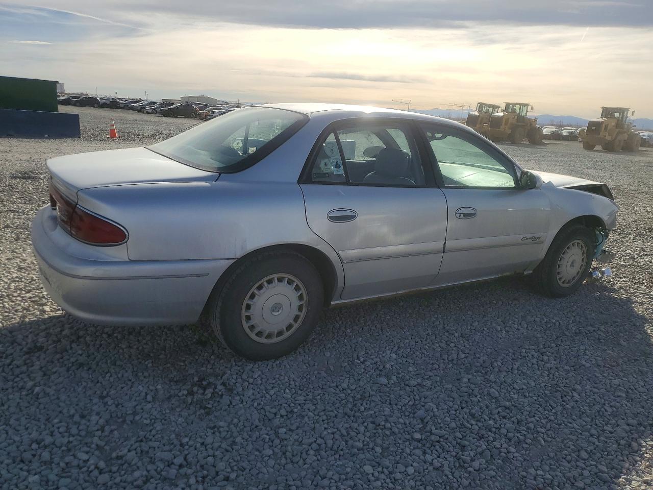 2002 BUICK CENTURY LIMITED photo 3