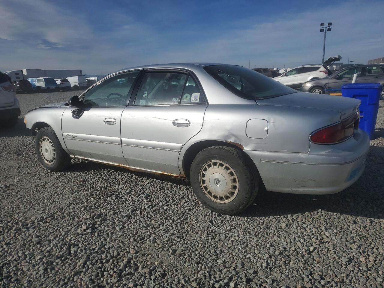 2002 BUICK CENTURY LIMITED photo 2