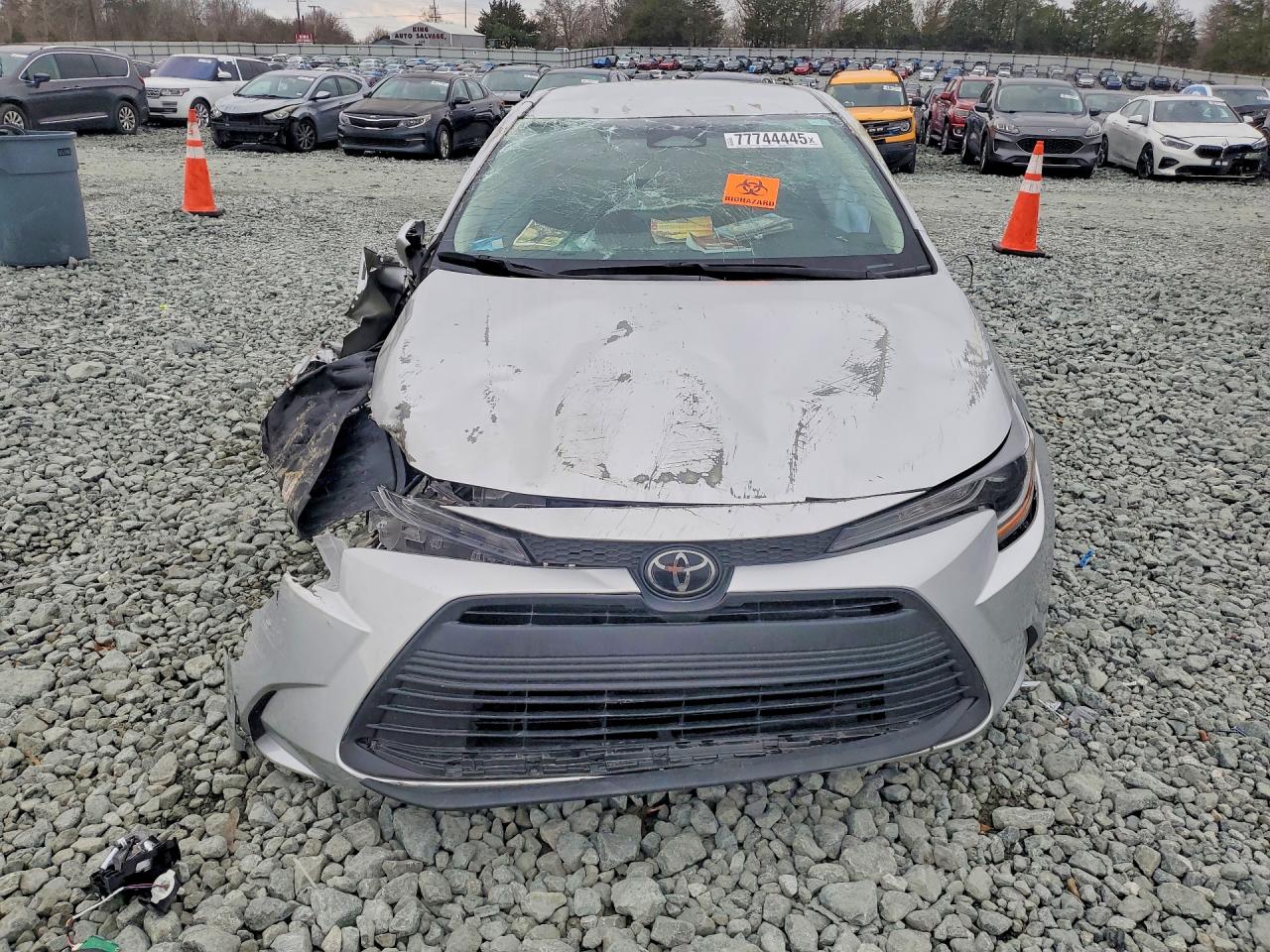 2023 TOYOTA COROLLA LE photo 9