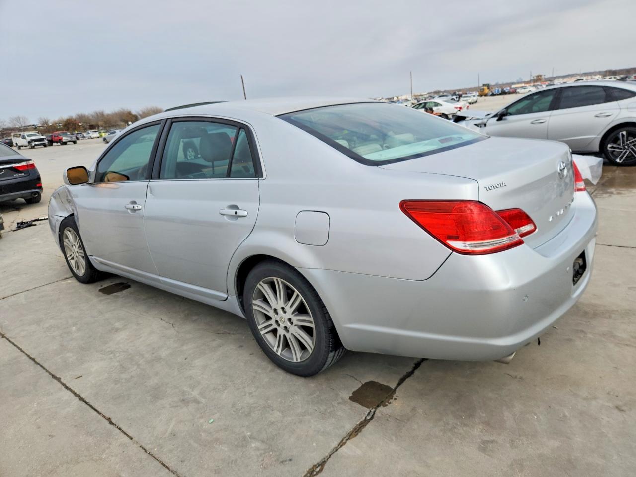 2006 TOYOTA AVALON LIMITED photo 4