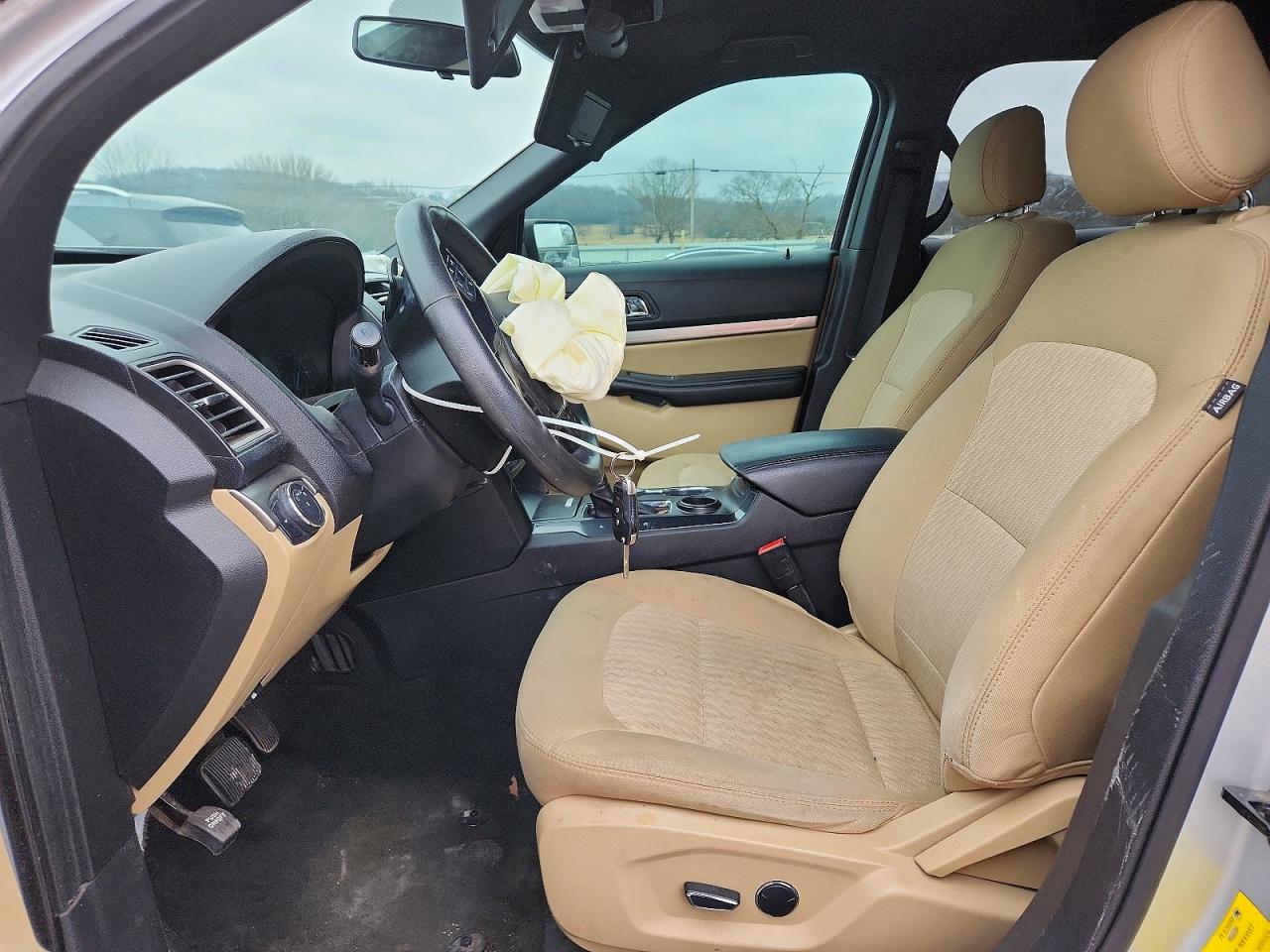 2017 FORD EXPLORER photo 13