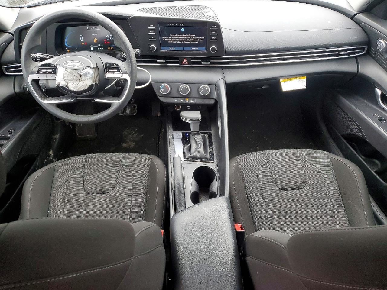 2025 HYUNDAI ELANTRA SE photo 15