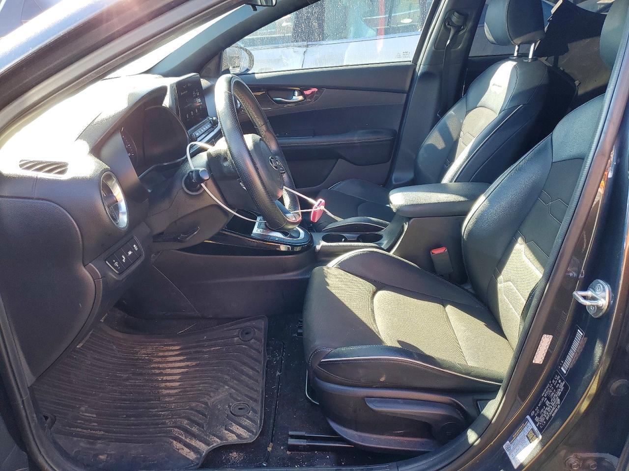 2021 KIA FORTE GT-LINE photo 13