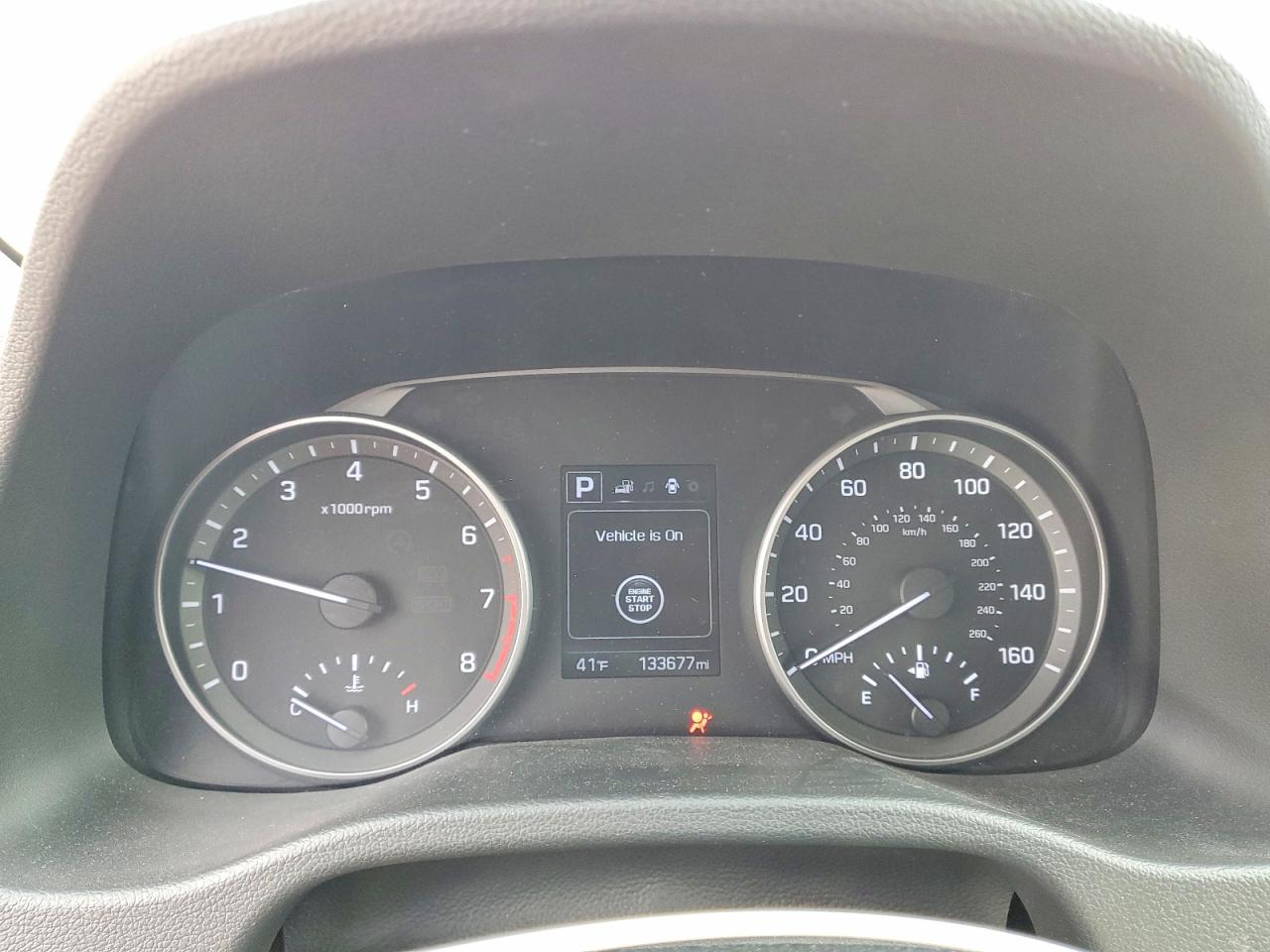 2017 HYUNDAI ELANTRA SE photo 9