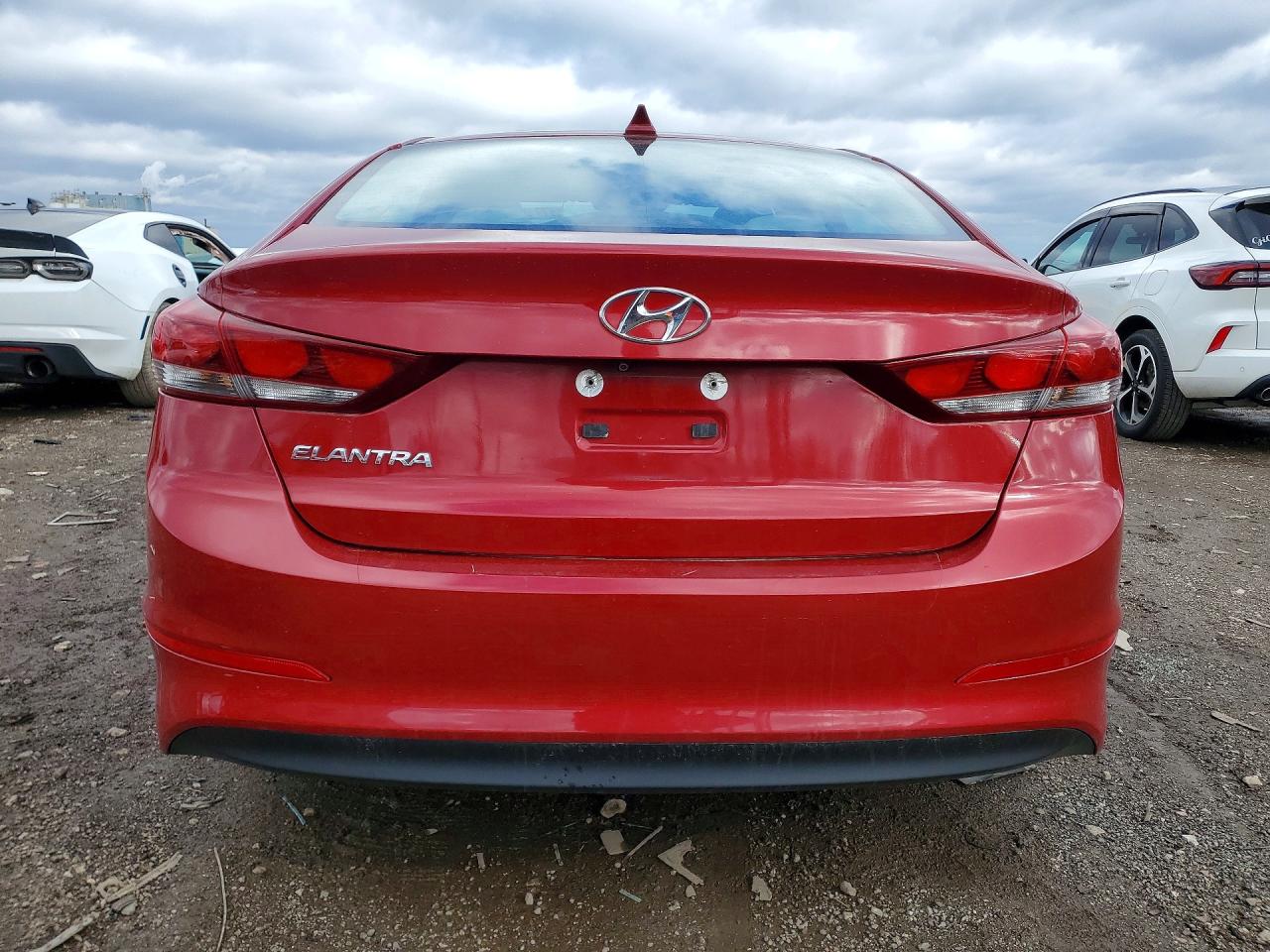 2017 HYUNDAI ELANTRA SE photo 6