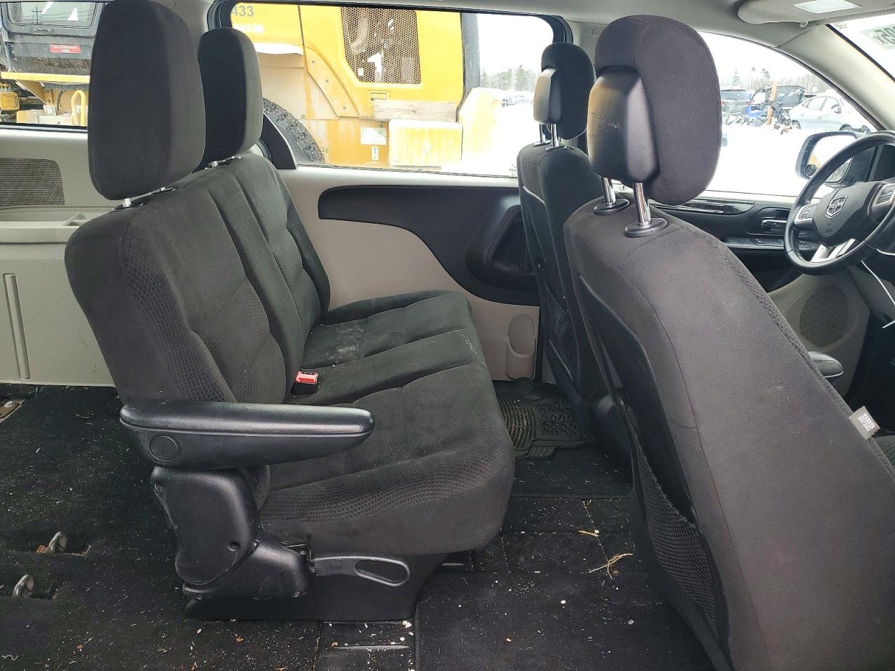 2015 DODGE GRAND CARAVAN SE photo 21