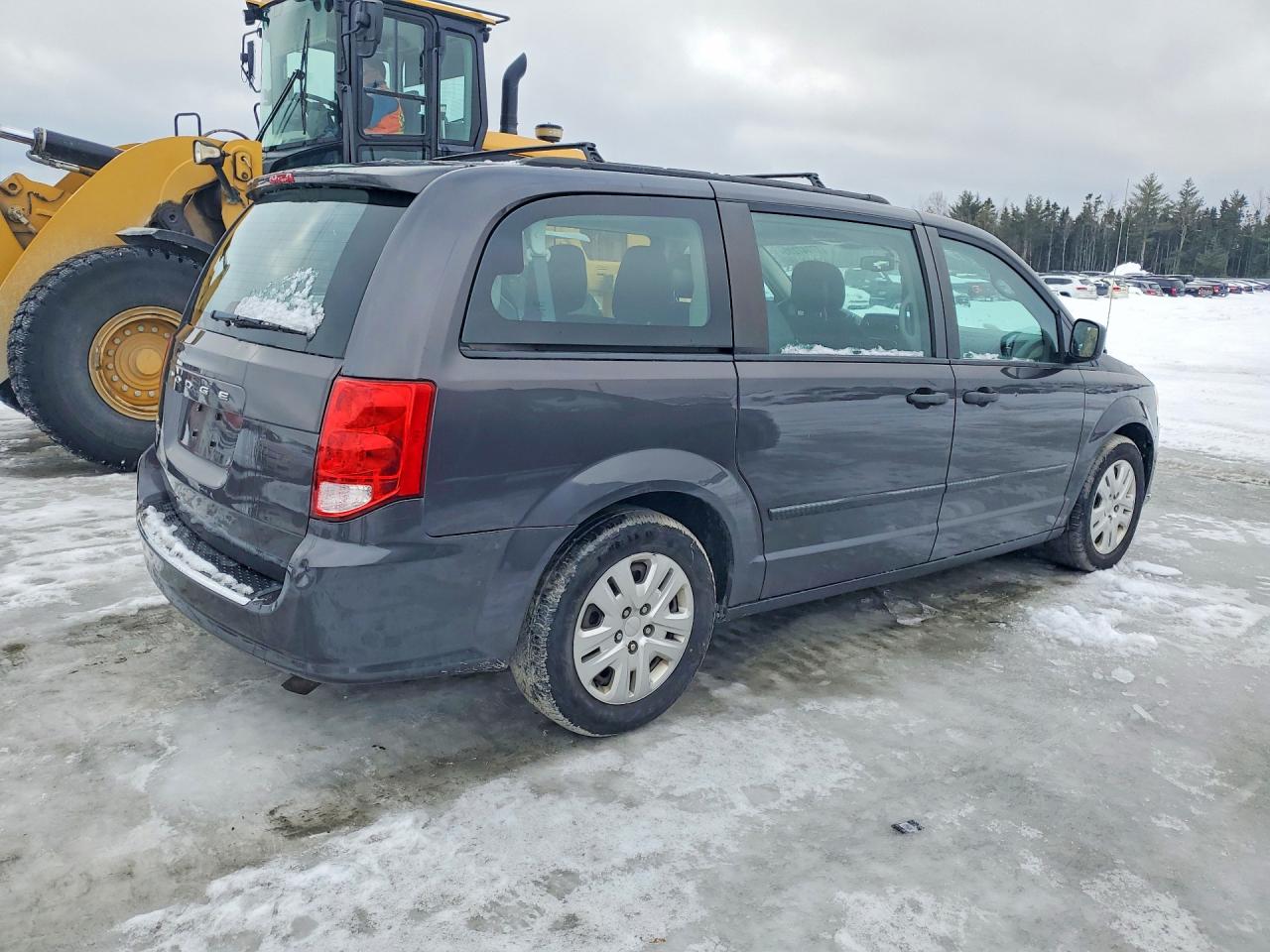 2015 DODGE GRAND CARAVAN SE photo 5