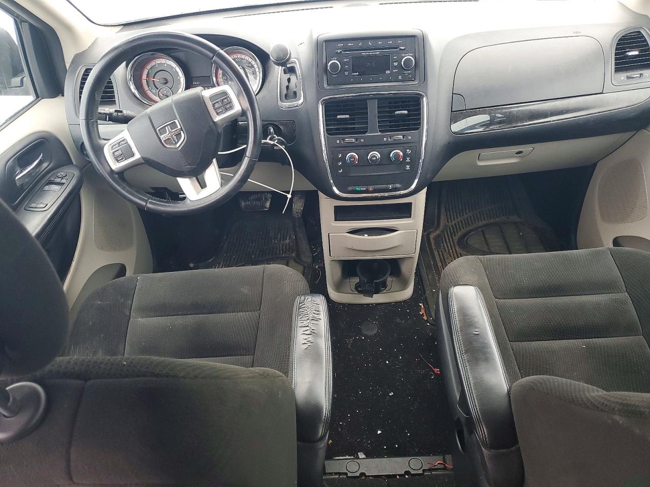 2015 DODGE GRAND CARAVAN SE photo 15