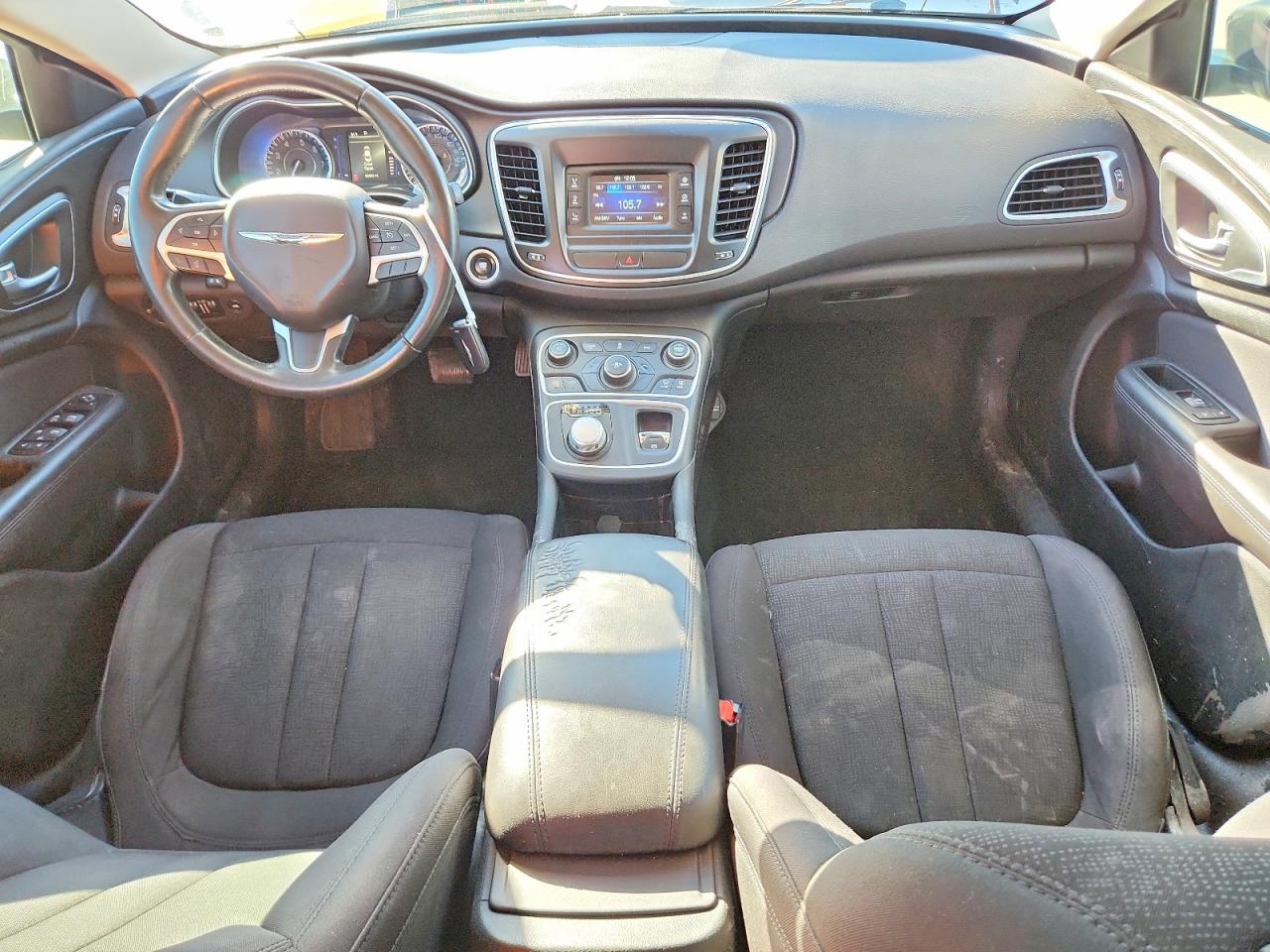2015 CHRYSLER 200 LIMITED photo 8
