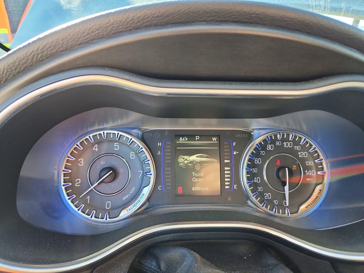 2015 CHRYSLER 200 LIMITED photo 9