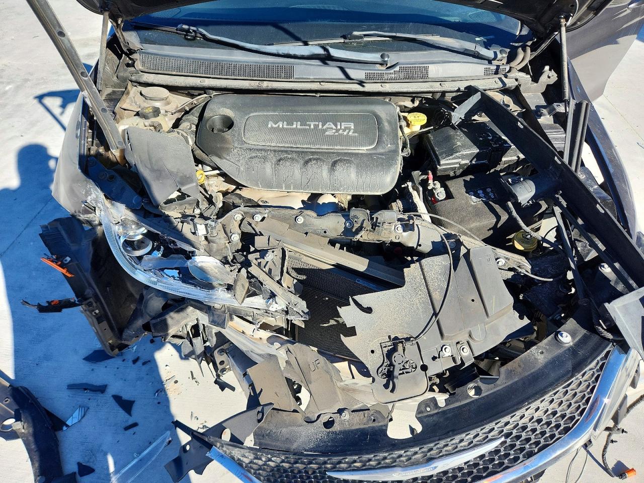 2015 CHRYSLER 200 LIMITED photo 11