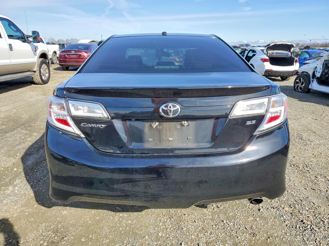 2014 TOYOTA CAMRY L photo 16