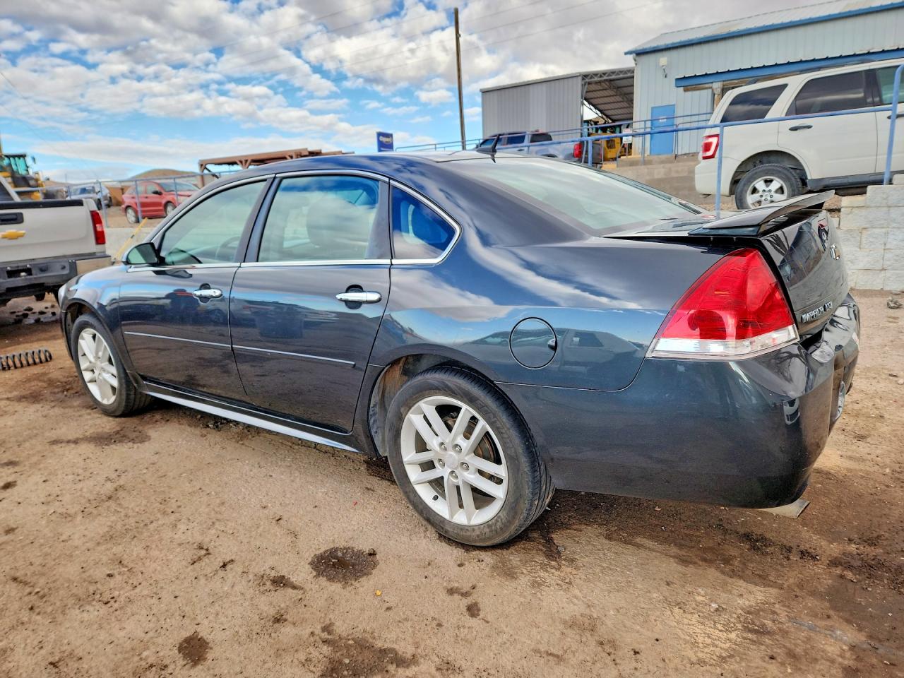 2013 CHEVROLET IMPALA LTZ photo 4
