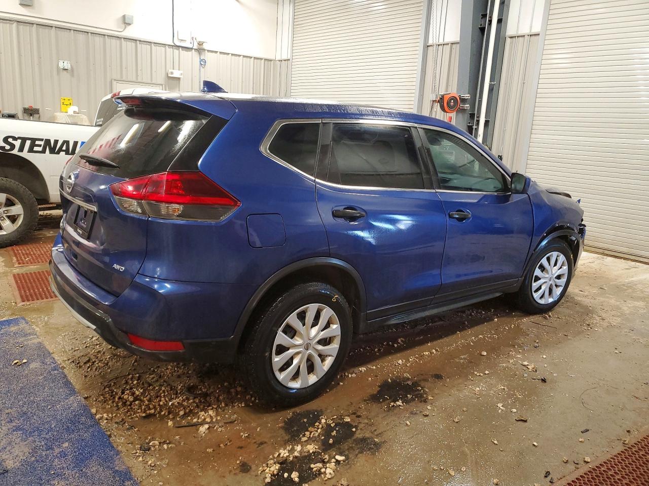2020 NISSAN ROGUE S photo 5