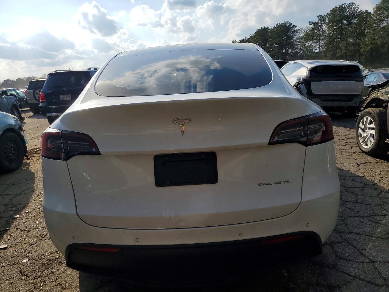2021 TESLA MODEL Y photo 11