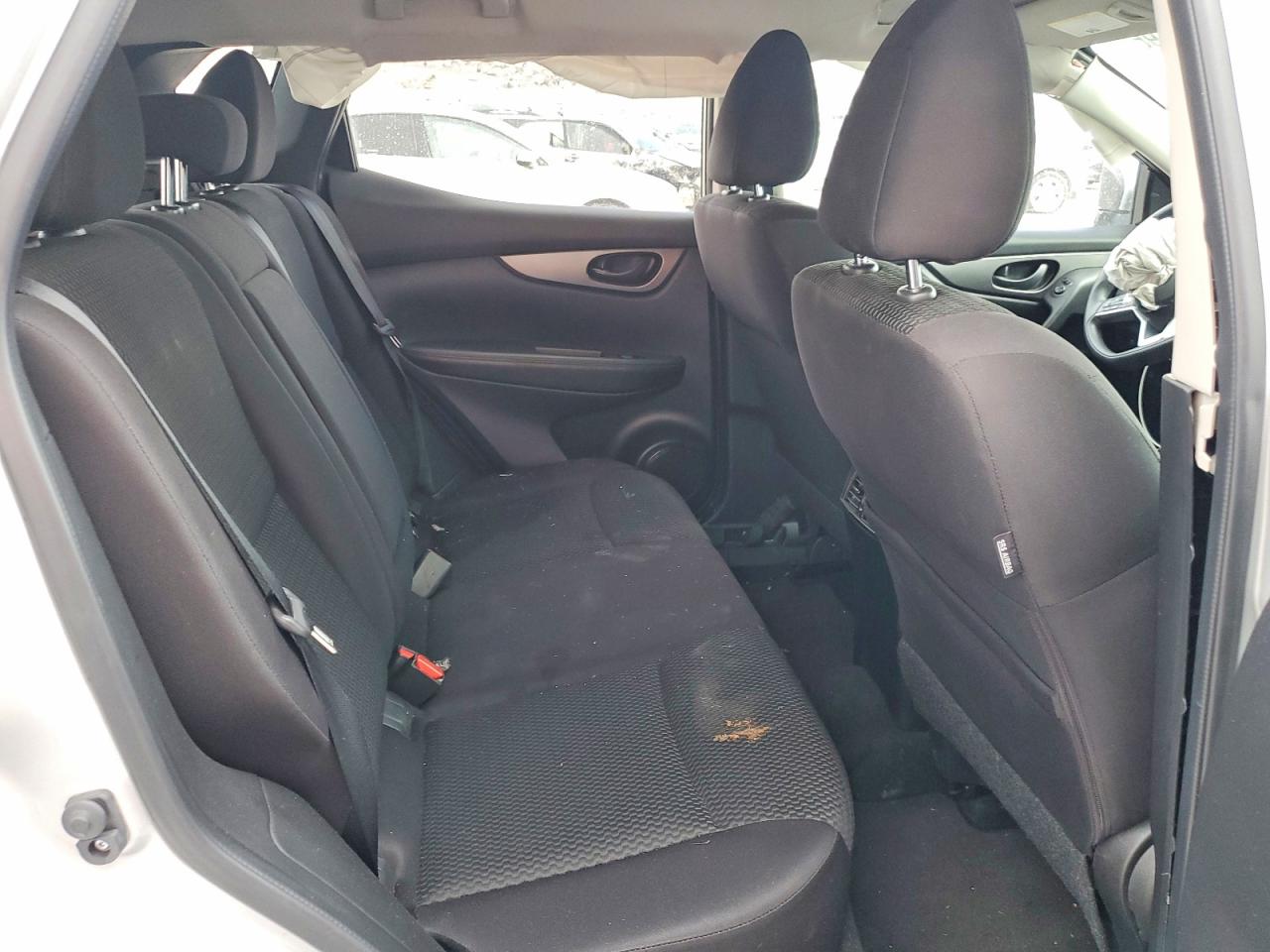 2019 NISSAN ROGUE SPORT S photo 28