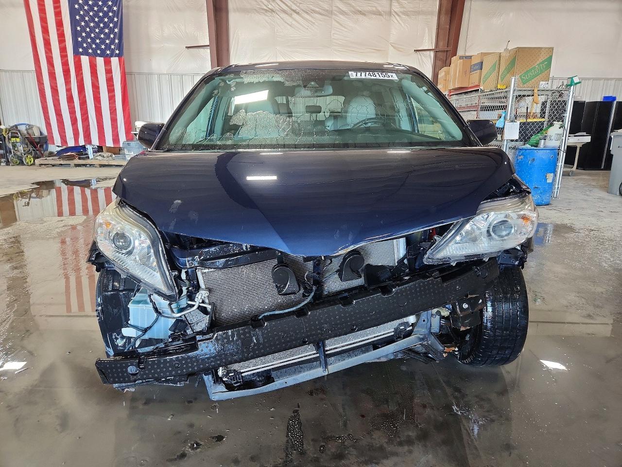 2020 TOYOTA SIENNA XLE 8-PASSENGER photo 9