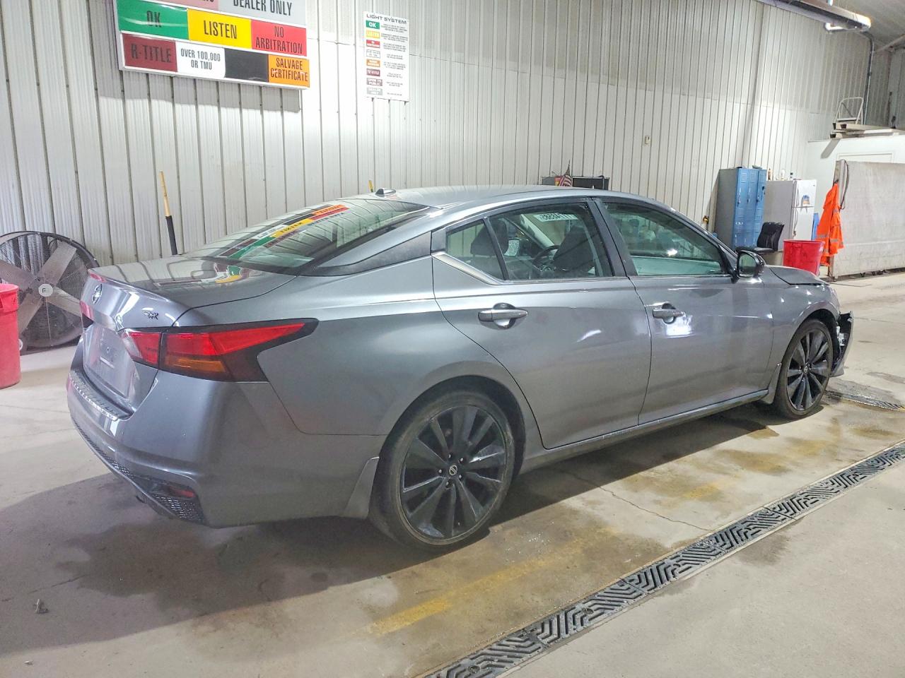 2019 NISSAN ALTIMA SR photo 5
