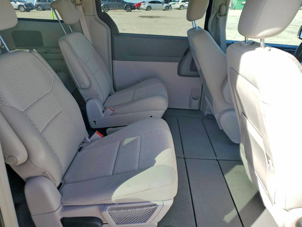 2008 CHRYSLER TOWN & COUNTRY TOURING photo 31